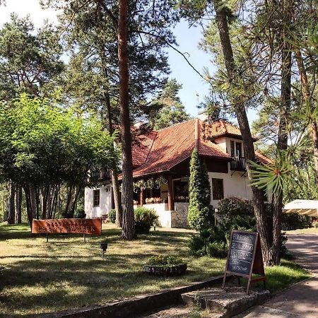 Lesny Dworek Вышкув Экстерьер фото